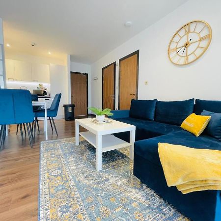 Park Street Apartment Luton By Hostaguest Εξωτερικό φωτογραφία