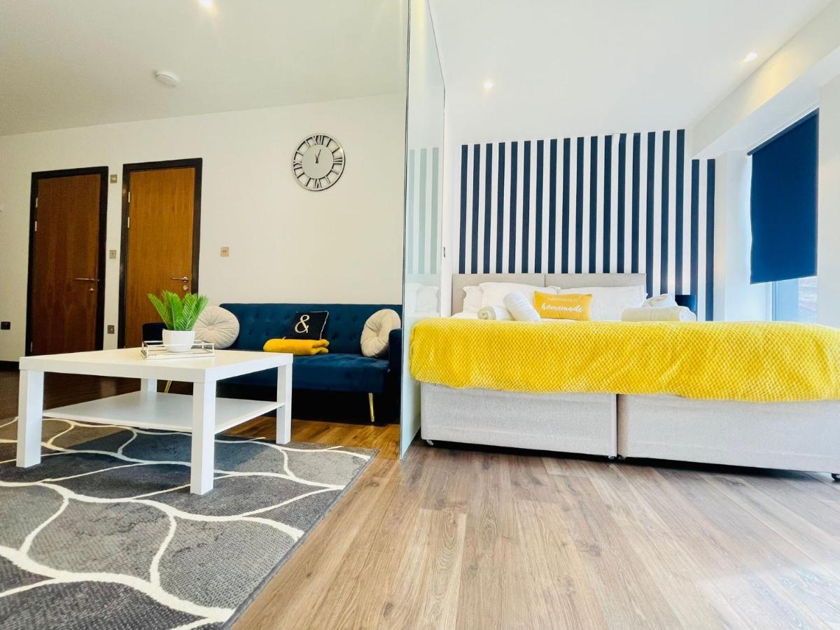 Park Street Apartment Luton By Hostaguest Εξωτερικό φωτογραφία