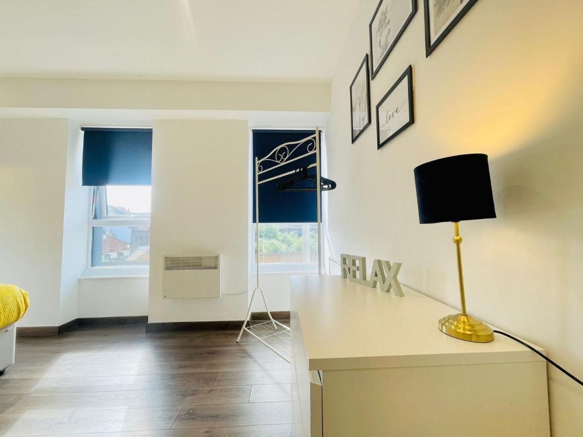 Park Street Apartment Luton By Hostaguest Εξωτερικό φωτογραφία