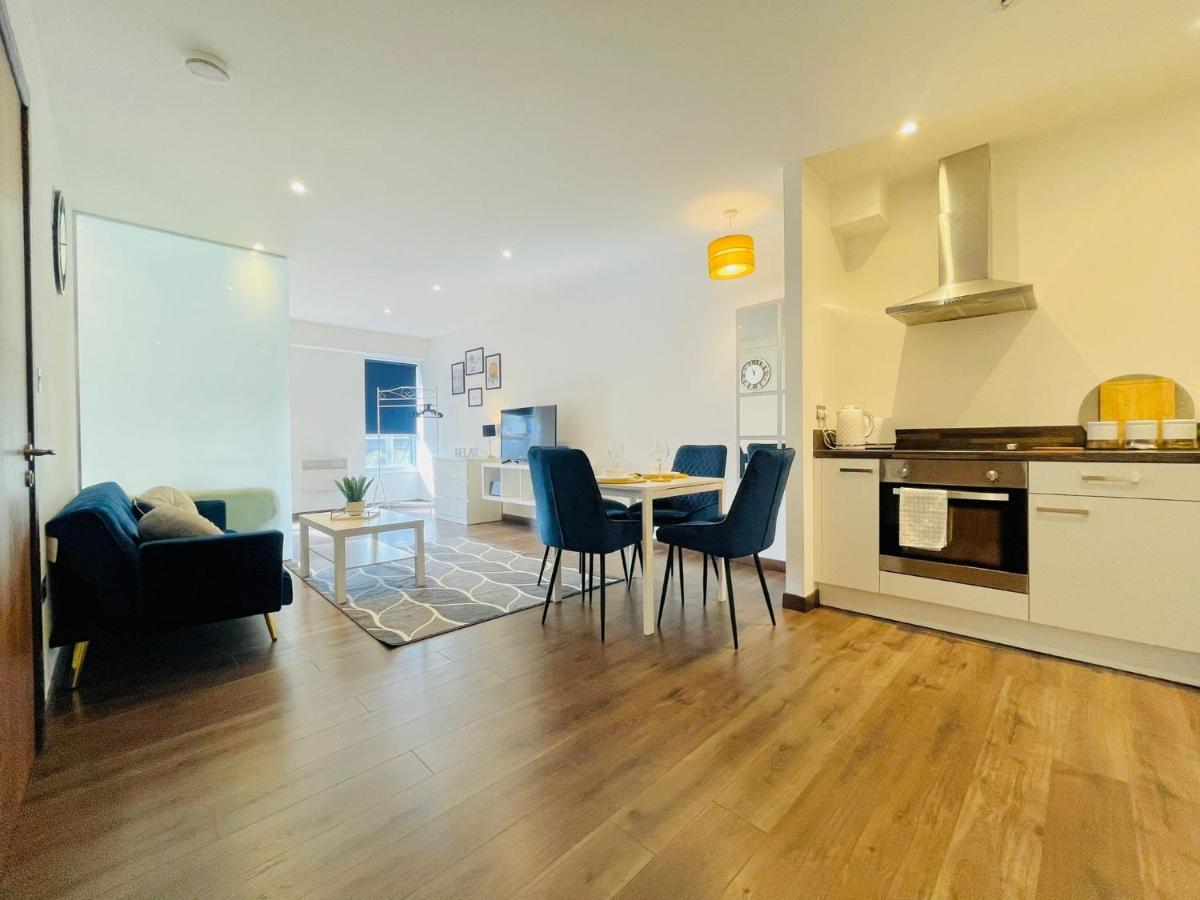 Park Street Apartment Luton By Hostaguest Εξωτερικό φωτογραφία