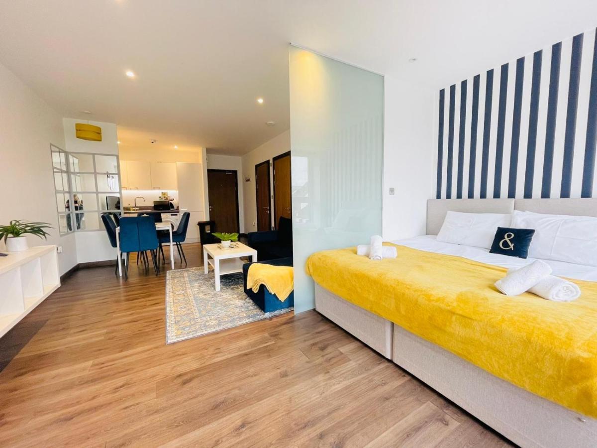 Park Street Apartment Luton By Hostaguest Εξωτερικό φωτογραφία